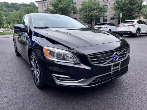 2017 Volvo S60 T5 Inscription Platinum