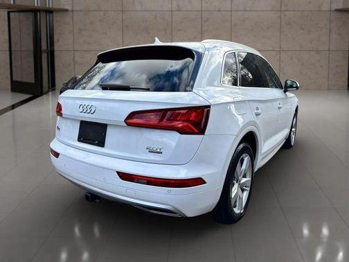2018 Audi Q5 2.0T Premium Plus