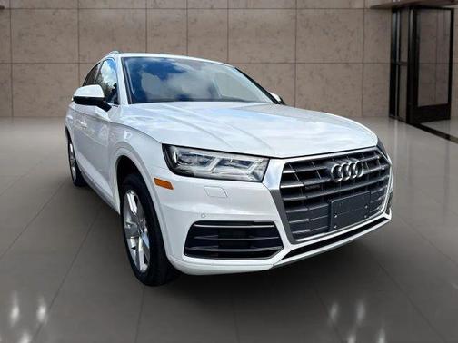 2018 Audi Q5 2.0T Premium Plus