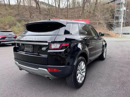 2019 Land Rover Range Rover Evoque SE