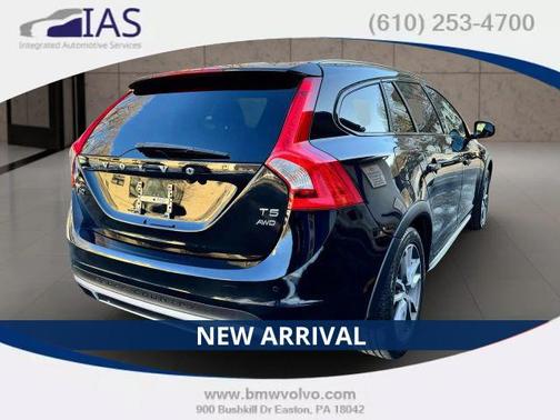 2018 Volvo V60 Cross Country T5