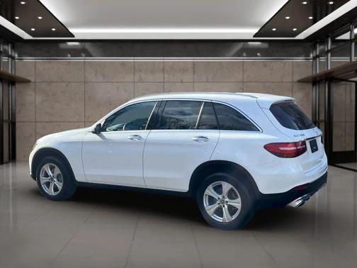 2018 Mercedes-Benz GLC 300 Base 4MATIC