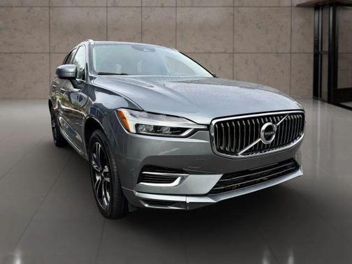 2021 Volvo XC60 Recharge Plug-In Hybrid T8 Inscription Expression