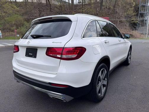 2017 Mercedes-Benz GLC 300 Base 4MATIC