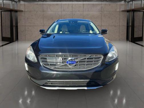 2015 Volvo XC60 T6 Platinum