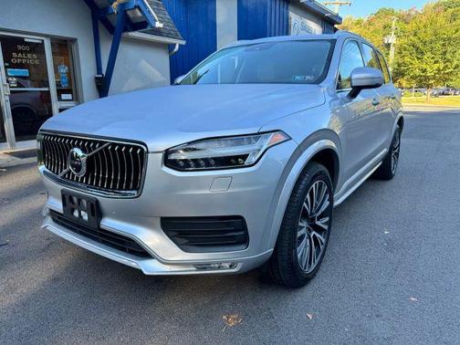 2021 Volvo XC90 T5 Momentum 7 Passenger