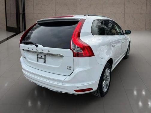 2016 Volvo XC60 T6 Drive-E