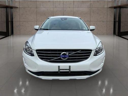 2016 Volvo XC60 T6 Drive-E