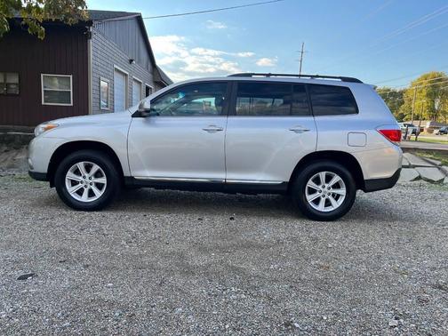 2013 Toyota Highlander SE