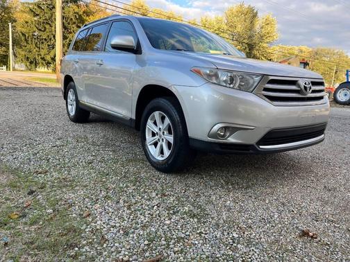 2013 Toyota Highlander SE