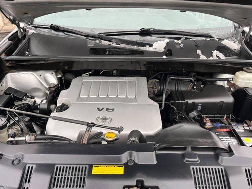 2013 Toyota Highlander SE