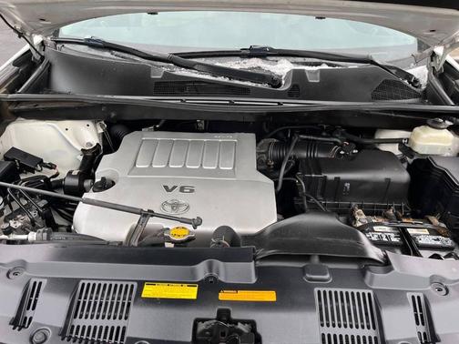 2013 Toyota Highlander SE