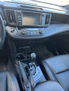 2016 Toyota RAV4 SE