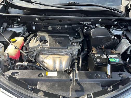 Silver Sky Metallic 2016 Toyota RAV4 XLE
