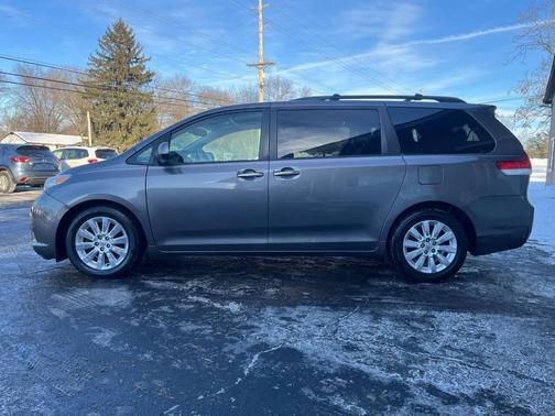 2011 Toyota Sienna XLE