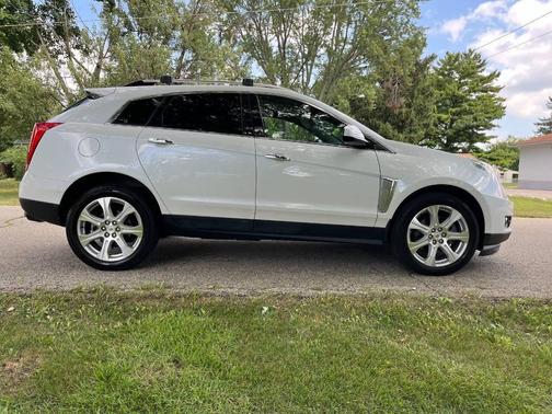 2016 Cadillac SRX Performance Collection