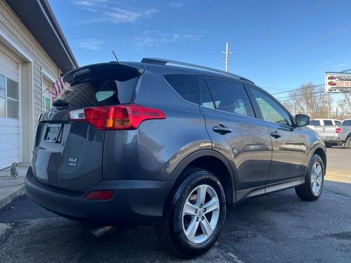 2013 Toyota RAV4 XLE