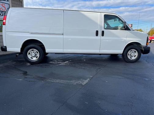2016 Chevrolet Express 3500 Work Van