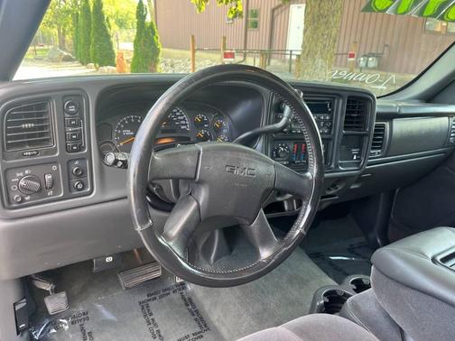 2004 GMC Sierra 1500 SLE