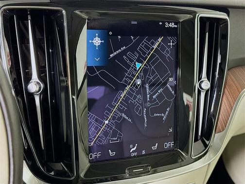 2021 Volvo S60 T5 Momentum