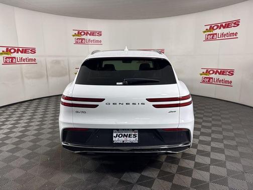 2026 Genesis GV70 2.5T Advanced