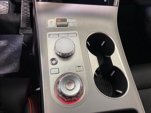 2026 Genesis GV70 3.5T Sport Advanced