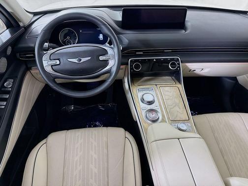 White 2024 Genesis GV80 2.5T