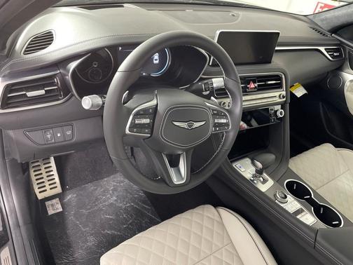 2025 Genesis G70 3.3T Sport Advanced