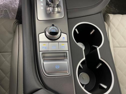 2025 Genesis G70 3.3T Sport Advanced