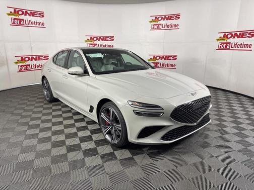 2025 Genesis G70 2.5T