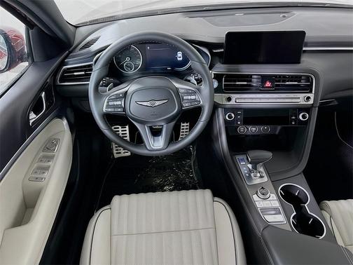 2025 Genesis G70 2.5T