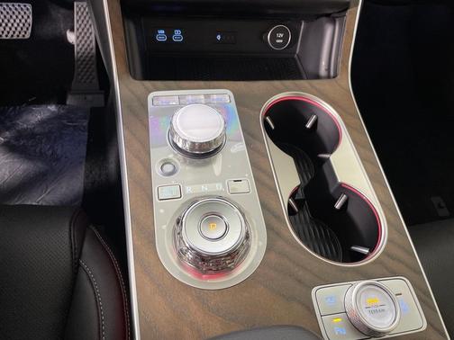 2026 Genesis GV80 2.5T