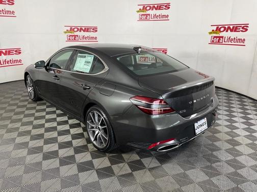 2026 Genesis G70 2.5T Standard