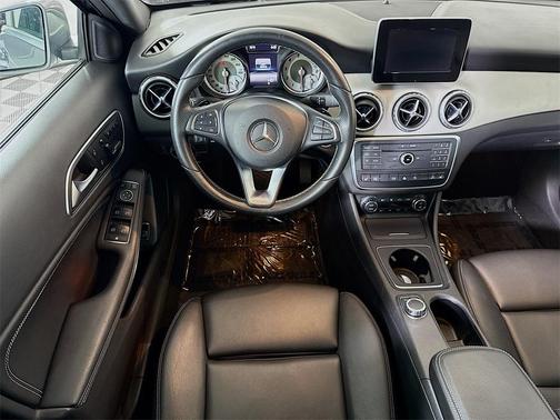 2017 Mercedes-Benz GLA 250 Base 4MATIC