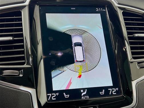 2022 Volvo XC90 T6 Momentum 7 Passenger