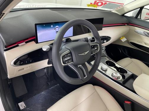 2026 Genesis GV70 2.5T