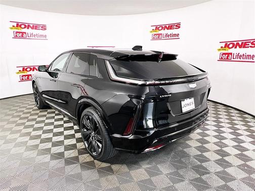 2024 Cadillac LYRIQ Sport