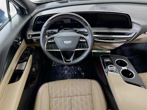 2024 Cadillac LYRIQ Sport