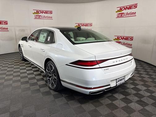 White 2026 Genesis G90 3.5T e-SC