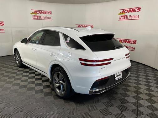 2026 Genesis GV70 2.5T