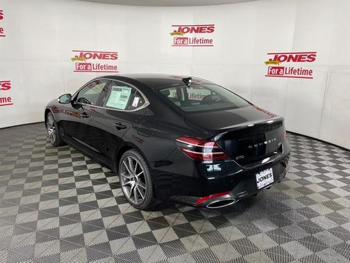 2026 Genesis G70 2.5T Standard