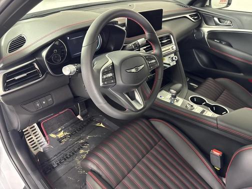2026 Genesis G70 3.3T Sport Prestige