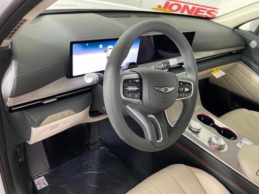 2025 Genesis GV80 2.5T