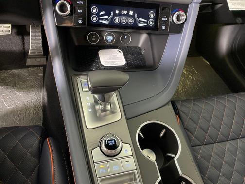 Graphite 2026 Genesis G70 3.3T Prestige Graphite