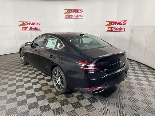 Black 2026 Genesis G70 2.5T Prestige