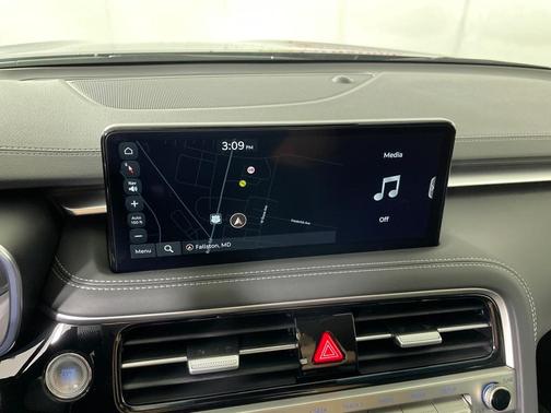 2026 Genesis G70 2.5T Standard