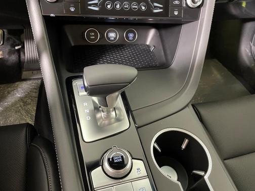 2026 Genesis G70 2.5T Standard