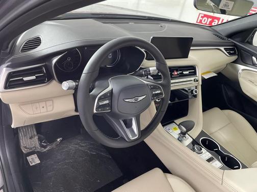 2026 Genesis G70 2.5T Standard