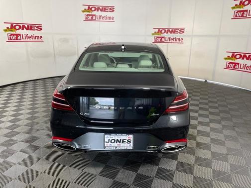 2026 Genesis G70 2.5T Prestige