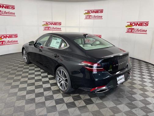 2026 Genesis G70 2.5T Prestige